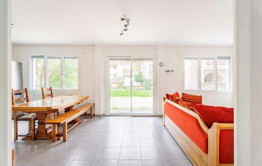 Familial Avec Jardin Prive Apartment Allevard France